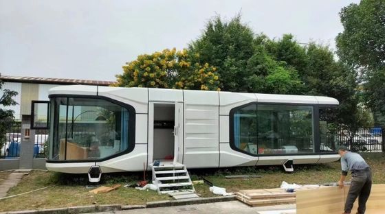 Сделанный коммерческий космический дом с постмодернистским дизайном